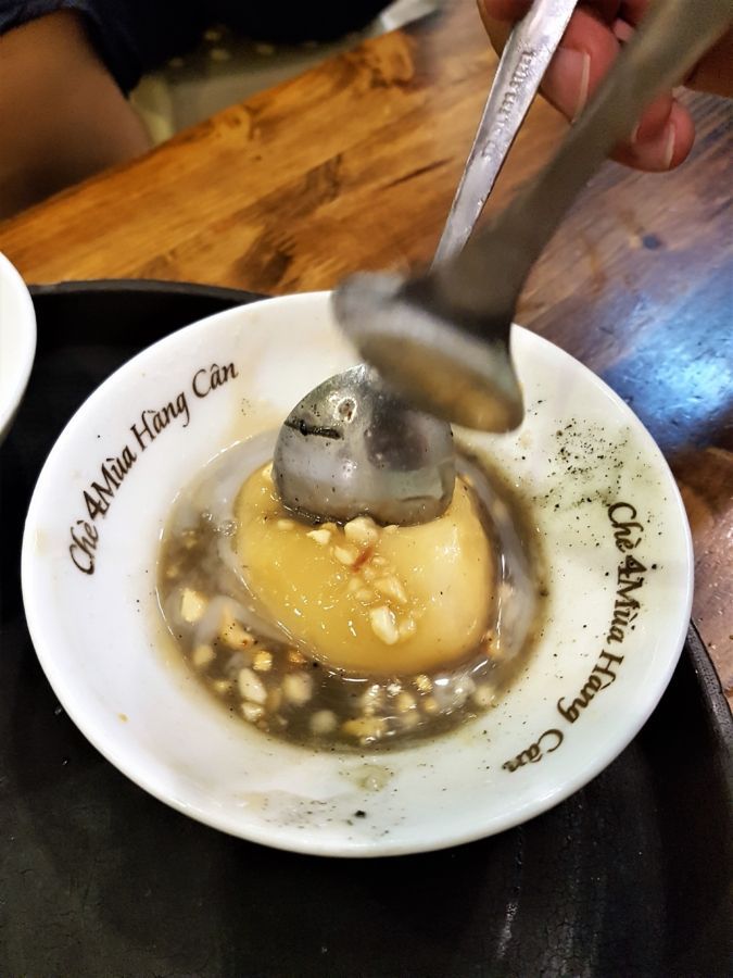 Dónde comer en Hanoi: caldos reparadores, baguettes imposibles y ¡café con huevo! 19 restauranes y puestos de comida callejera para comer barato en Hanoi | Gastronomadistas 