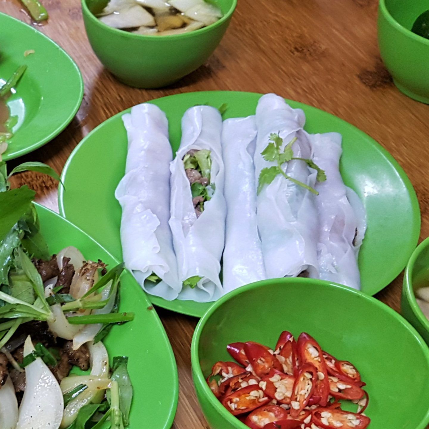Dónde comer en Hanoi: caldos reparadores, baguettes imposibles y ¡café con huevo! 19 restauranes y puestos de comida callejera para comer barato en Hanoi | Gastronomadistas 